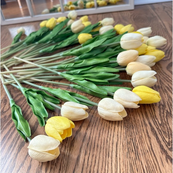 Tulips Artificial Flowers Real Touch Wedding/Party Decor 37 Pieces Yellow - Picture 8 of 16
